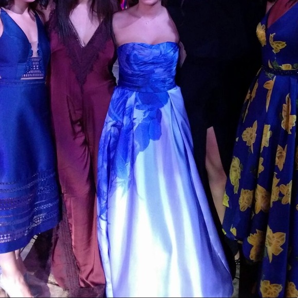 Monique Lhuillier dress - Picture 2 of 3